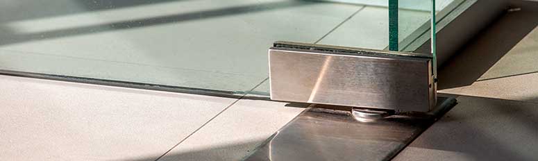 Floor-spring door closer