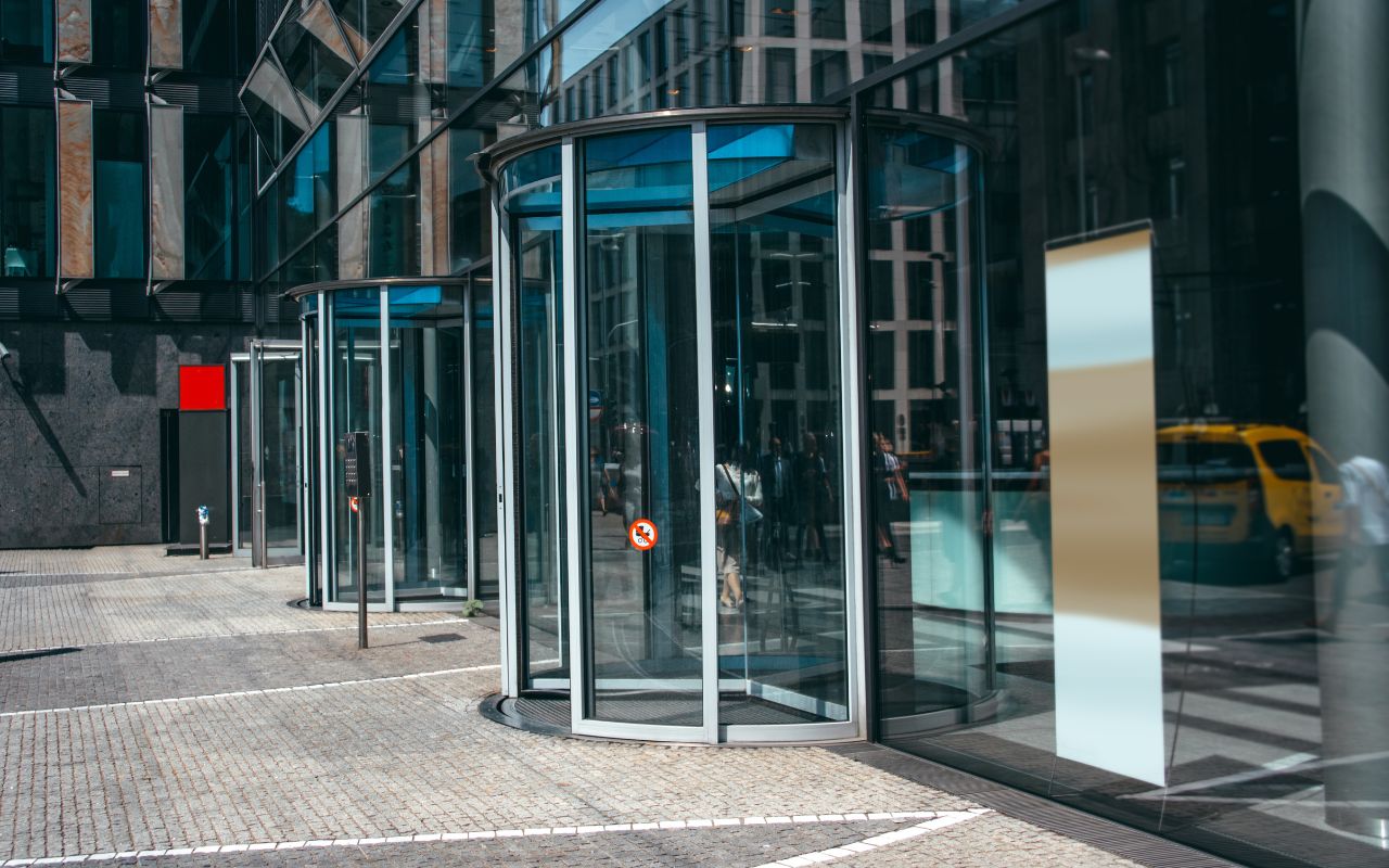 The Advantages of Choosing Security Revolving Doors